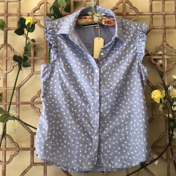 Love Notes Tops - NWT blue check sleeveless shirt with embroidery